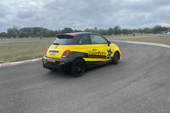 Stage de Pilotage Enfant en Fiat 500 à Nantes (44) - Fiat Abarth 500 Competizione - 5 Tours