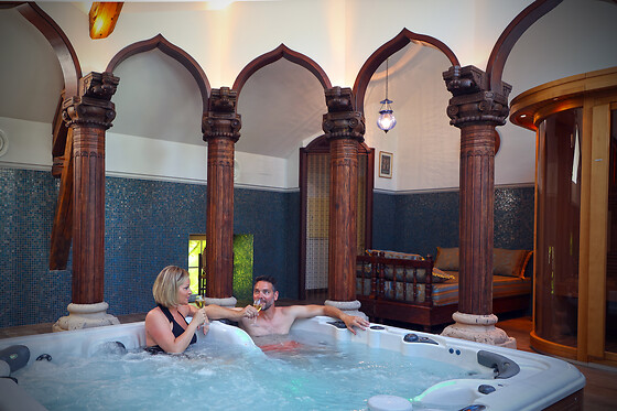 Un accès au spa avec bain à remous, sauna et hammam pour 2 au Domaine de Neuville à Sainte-Gemme (51)