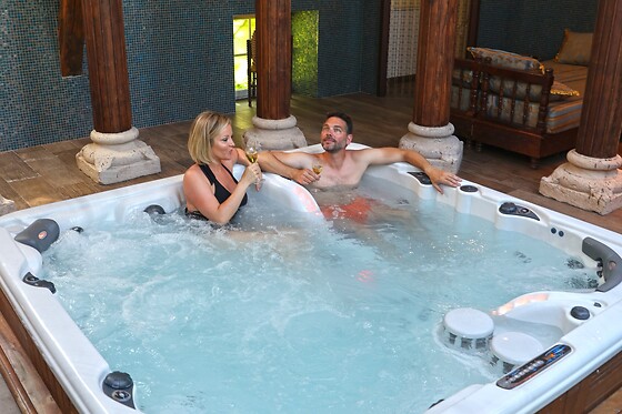 Un accès au spa avec bain à remous, sauna et hammam pour 2 au Domaine de Neuville à Sainte-Gemme (51)