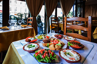 Un repas pour 2 aux Cèdres du Liban à Paris (75015)