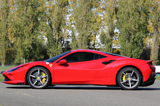 Découverte Ferrari F8 Tributo (2 tours) sur le Circuit de Haute Saintonge (17)