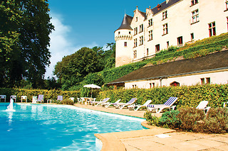 Nuit et gastronomie au château