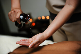 Une séance de massage ayurvédique pour 2 à Évasion Bien-Être à Vannes (56)