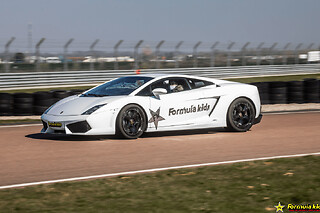 Stage Pilotage Enfant en Lamborghini à Magny-Cours (58) - Lamborghini - 4 Tours