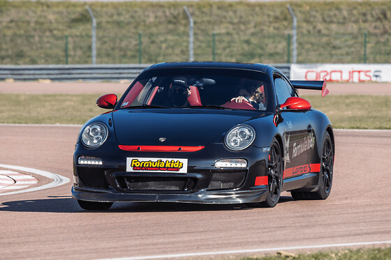 Stage Pilotage Enfant en Porsche 997 à Trappes (78) - Porsche 997 - 4 Tours