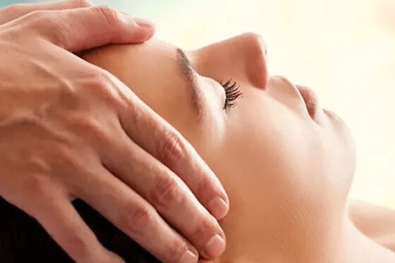 Soin du visage lift and sculpt à Clichy (92) - Soin du visage lift and sculpt - 30min