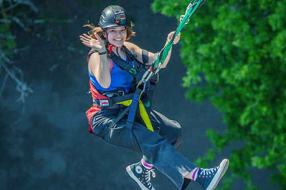 Saut pendulaire sur corde au Viaduc de la Souleuvre (14) - Saut solo - tarif étudiant/mineur