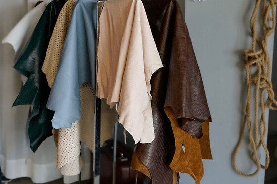 Atelier fabrication d'une bandoulière de sac en cuir à Saran(45)