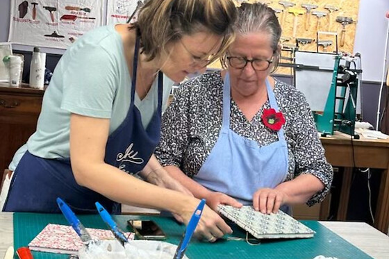 Atelier de reliure belge à Aubagne (13)
