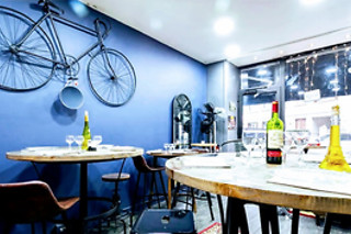 Un cours de cuisine à Le Show Room du Chef à La Garenne-Colombes (92)